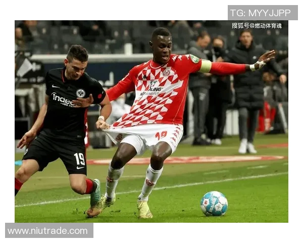 格拉德巴赫主场连胜法兰克福,壮志凌云追梦逐巅峰! 格拉德巴赫主场连胜法兰克福,壮志凌云追梦逐巅峰!