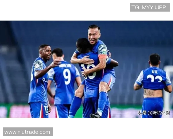 广州恒大胜上海申花,紧追积分榜头名,领跑冠军榜单