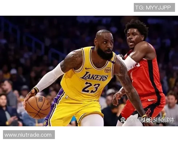 勇士连胜晋级,火箭陷入困境:NBA季后赛的巅峰对决 勇士连胜晋级,火箭陷入困境:NBA季后赛的巅峰对决