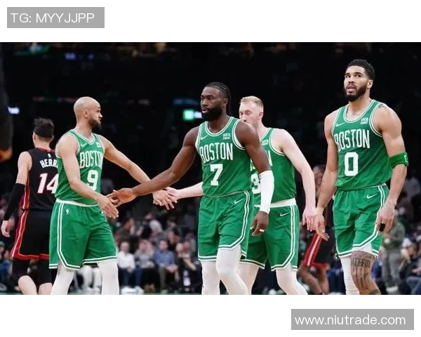 雄鹿队全队发威，横扫凯尔特人队